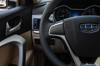 2017款吉利帝豪1.5L手动三厢百万款向上版