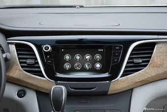 2017款GL8 2.0T自动 28T舒适型 白色