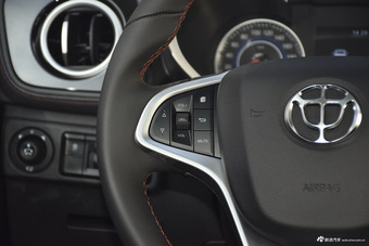 2016款中华V3 1.5L自动智能型