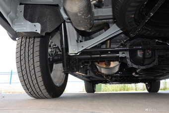 2016款长安CX70 1.6L手动豪华型