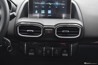 2017款风神AX4 1.6L自动潮尚型