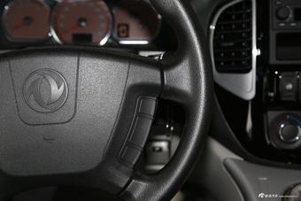 2016款菱智M5 2.0L手动7座标准型L