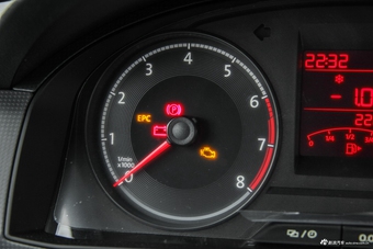 2016款桑塔纳1.6L自动风尚版