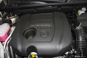 2016款长安CS75 1.8T自动精英型国4