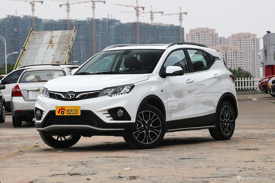 2018款东南DX3 SRG 1.5T手动尊贵型