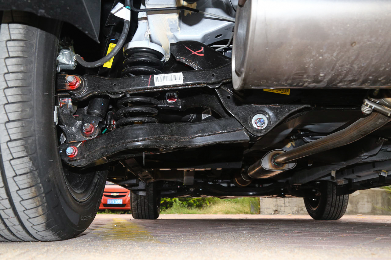 2018款东南DX3 SRG 1.5T手动尊贵型