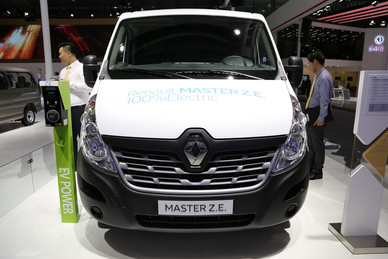 雷诺Master