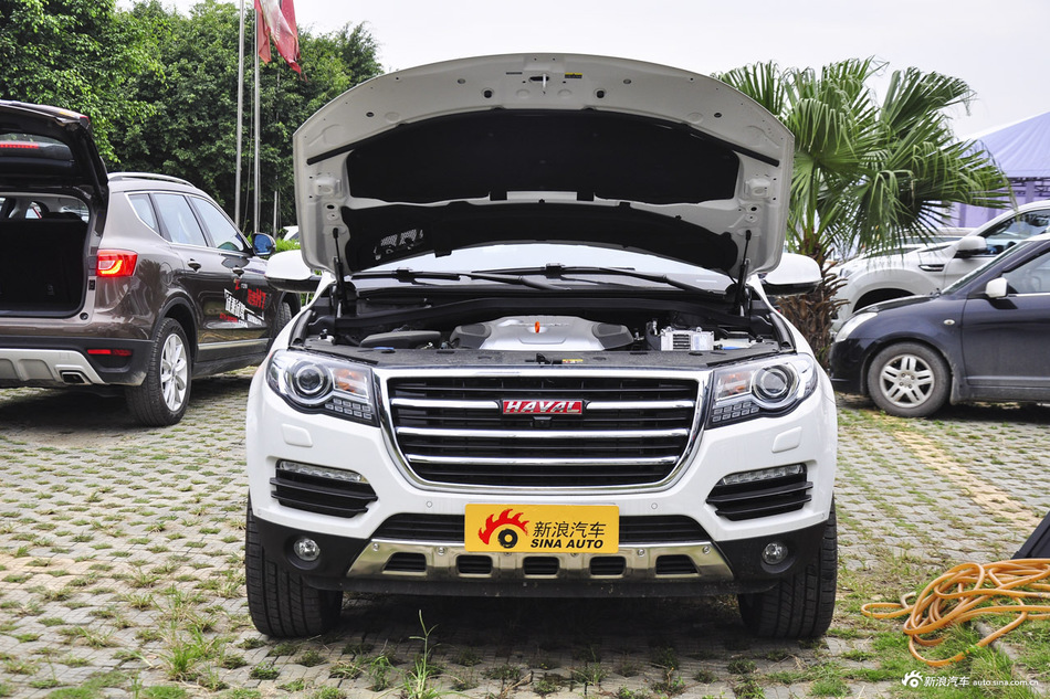 2015款哈弗H8 2.0T自动两驱精英型