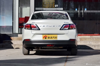 2018款启辰D60 1.6L手动智联精英版