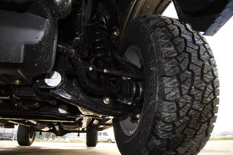 2018款领主2.5T手动柴油大双四驱超豪华型 