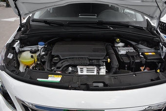 2018款标致2008 1.2T自动互联版230THP