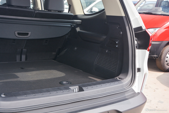 2017上汽大通D90 2.0T手动两驱火星