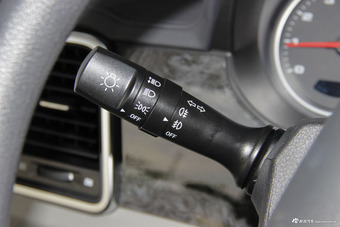 2016款瑞风M4 2.0L手动豪华型