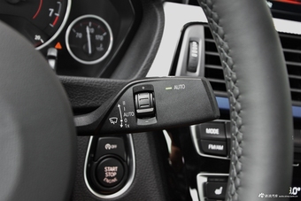 2017款宝马3系GT 2.0L自动330i xDrive M运动型