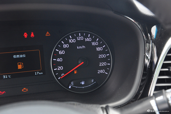 2017款起亚K4 1.8L自动DLX Special