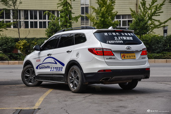 2013款格锐2.2T自动 7座四驱舒适型