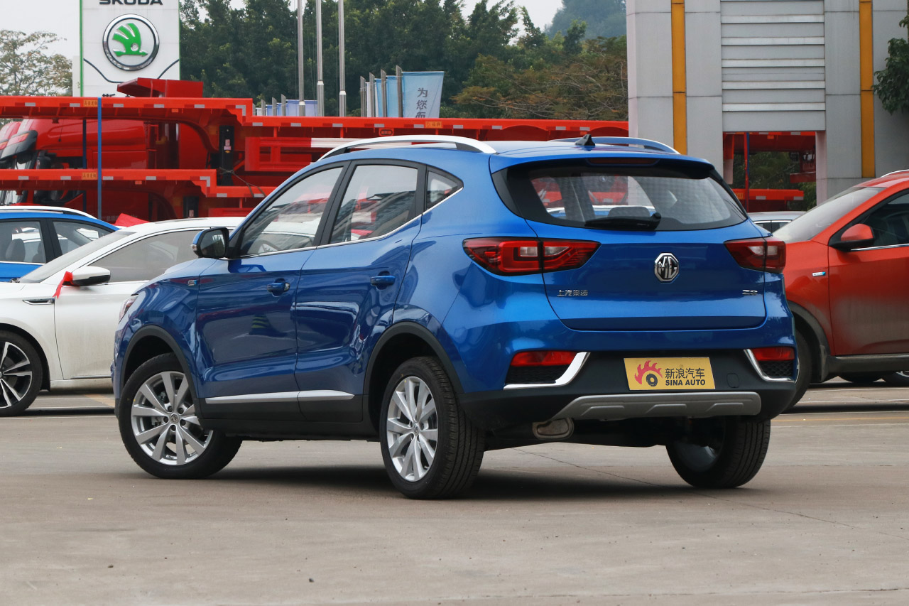 2017款名爵ZS 1.5L手动精英版 