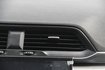 2018款哈弗H4 1.3T自动时尚型红标 