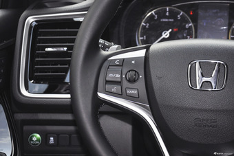 2015款思铂睿2.0L自动典藏版EXi-L