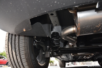 2019款奔腾X40 1.6L手动互联智酷型