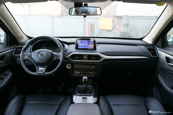 2018款风光S560 1.8L手动豪华型7座国V图片