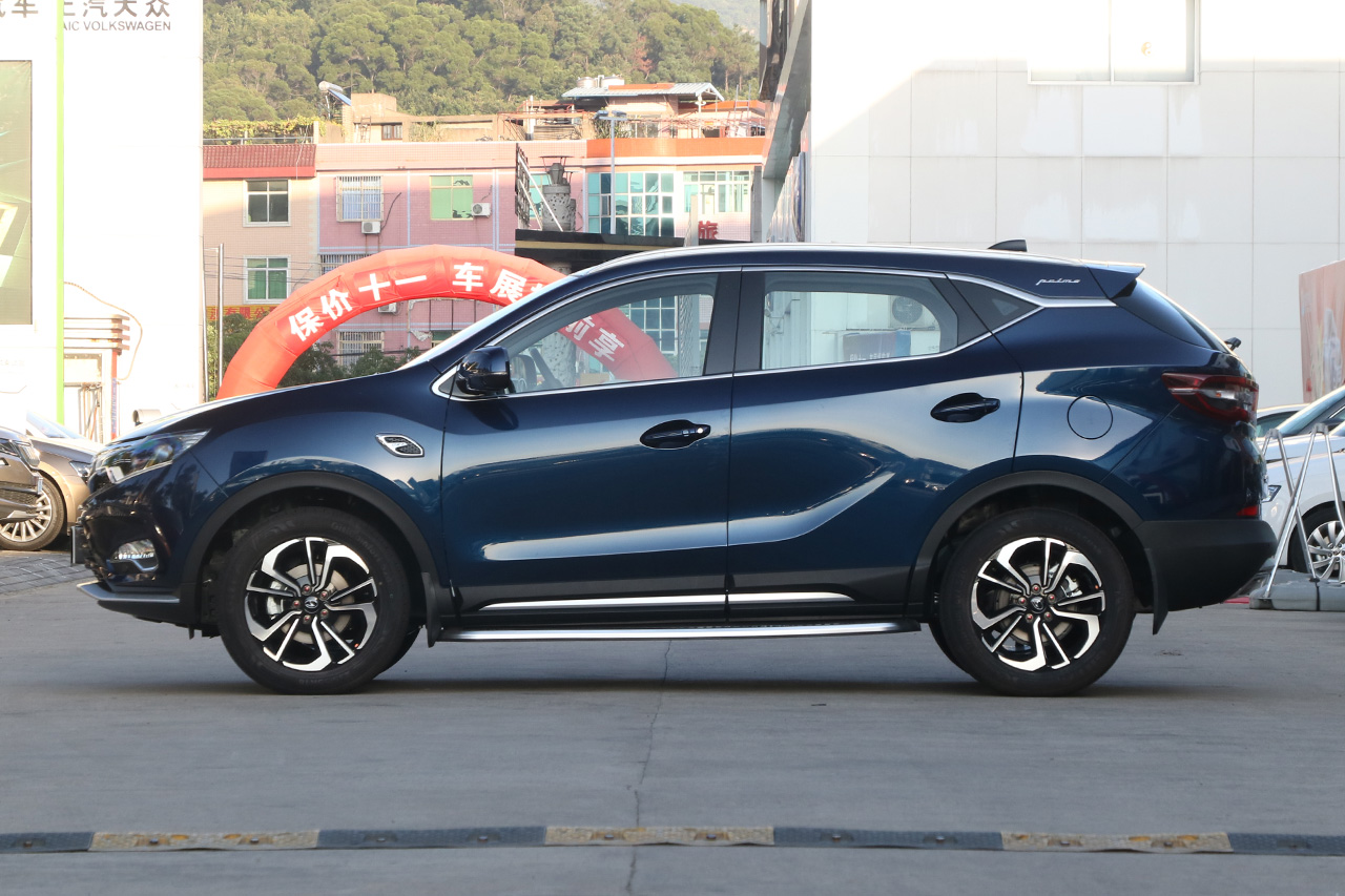 2018款东南DX7 Prime 1.5T自动尊贵型 