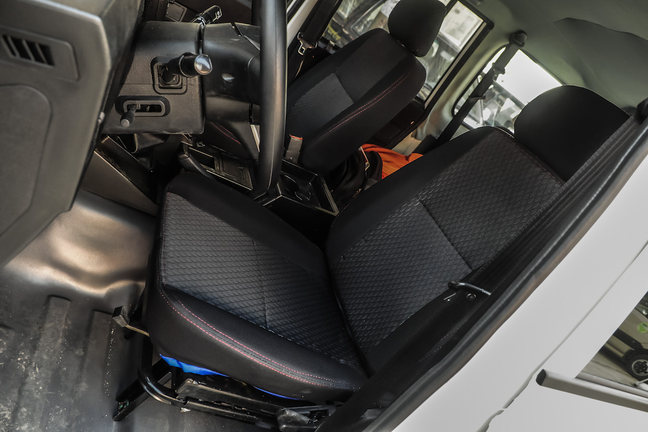 2016款战旗2.0L手动CK豪华型 国V