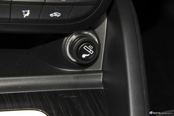 2018款斯威X7改款1.5T手动豪华互联版7座