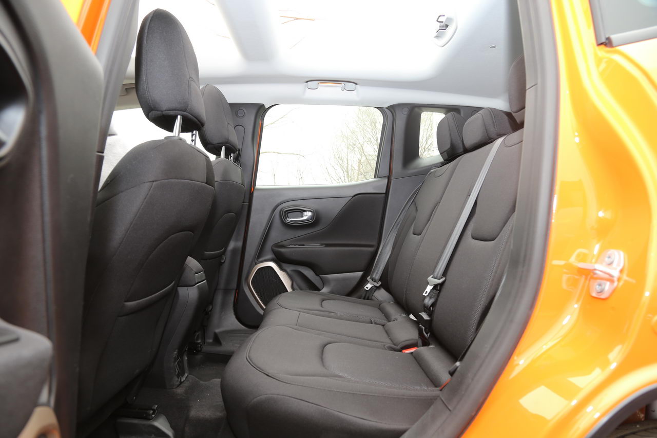 2017款自由侠2.0L自动四驱越能敞篷版