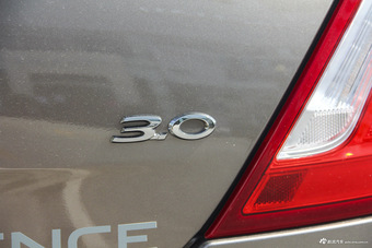 2015款捷豹XJL 3.0L自动SC两驱尊享商务版