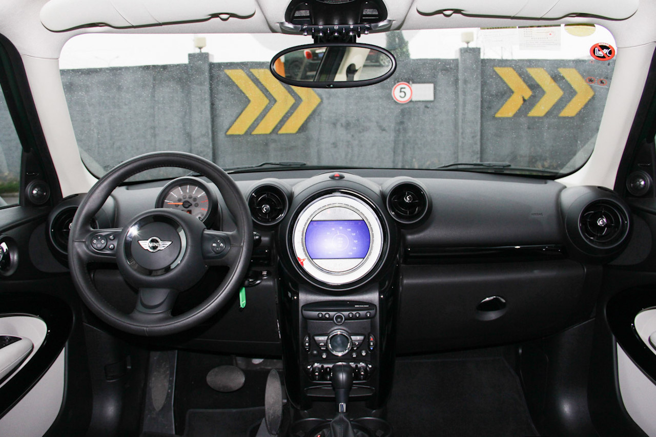 2014款MINI PACEMAN 1.6L自动 COOPER