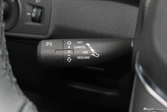 2018款荣威RX5 2.0T 30T自动两驱互联网智享版