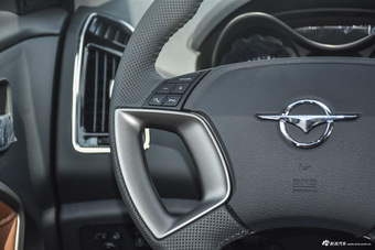 2015款海马S5 1.5T自动旗舰型