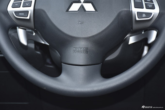 2013款劲炫ASX 2.0L自动四驱尊贵版