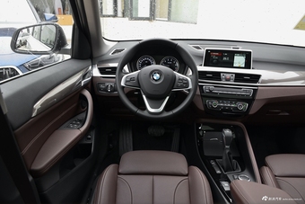 2019款宝马X1 2.0T自动xDrive20Li尊享型