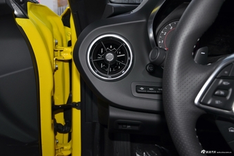 2017款科迈罗2.0T自动RS