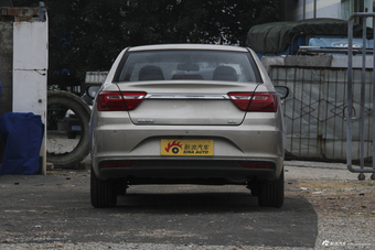 2018款吉利远景1.5L手动幸福版