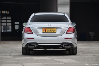 2016款奔驰E级E300L 豪华型