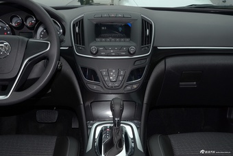 2017款君威1.6T自动领先技术型