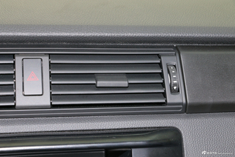 2018款观致3三厢1.6L自动领先型