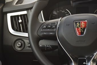 2018款荣威RX5 1.5T 20T自动两驱互联网智臻版