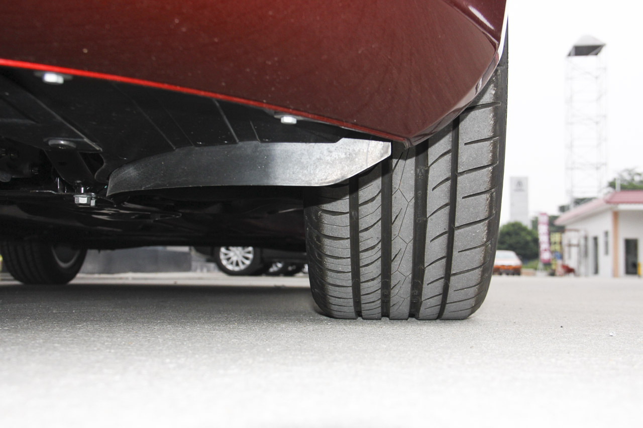 2016款观致3两厢1.6T自动致酷型