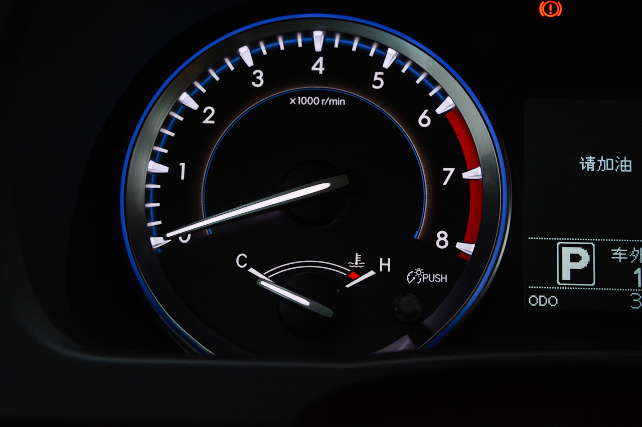 2017款汉兰达2.0T自动四驱精英版7座