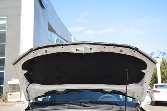 2017款福特金牛座 2.0T自动EcoBoost 245 旗舰型