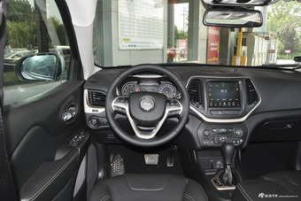 2017款自由光2.0L自动优越版