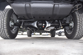 2016款北京BJ40L 2.3T自动四驱尊享版