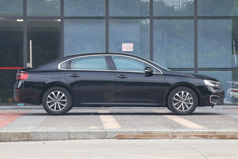 2017款雪铁龙C6 1.8T自动豪华型