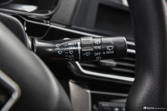 2016款大迈X5 1.5T手动精英7座型 国五 慕尼黑