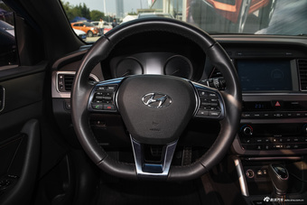 2015款索纳塔九 1.6T自动 DLX尊贵型