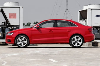 2017款奥迪A3 2.0TSportback 40 TFSI 风尚型